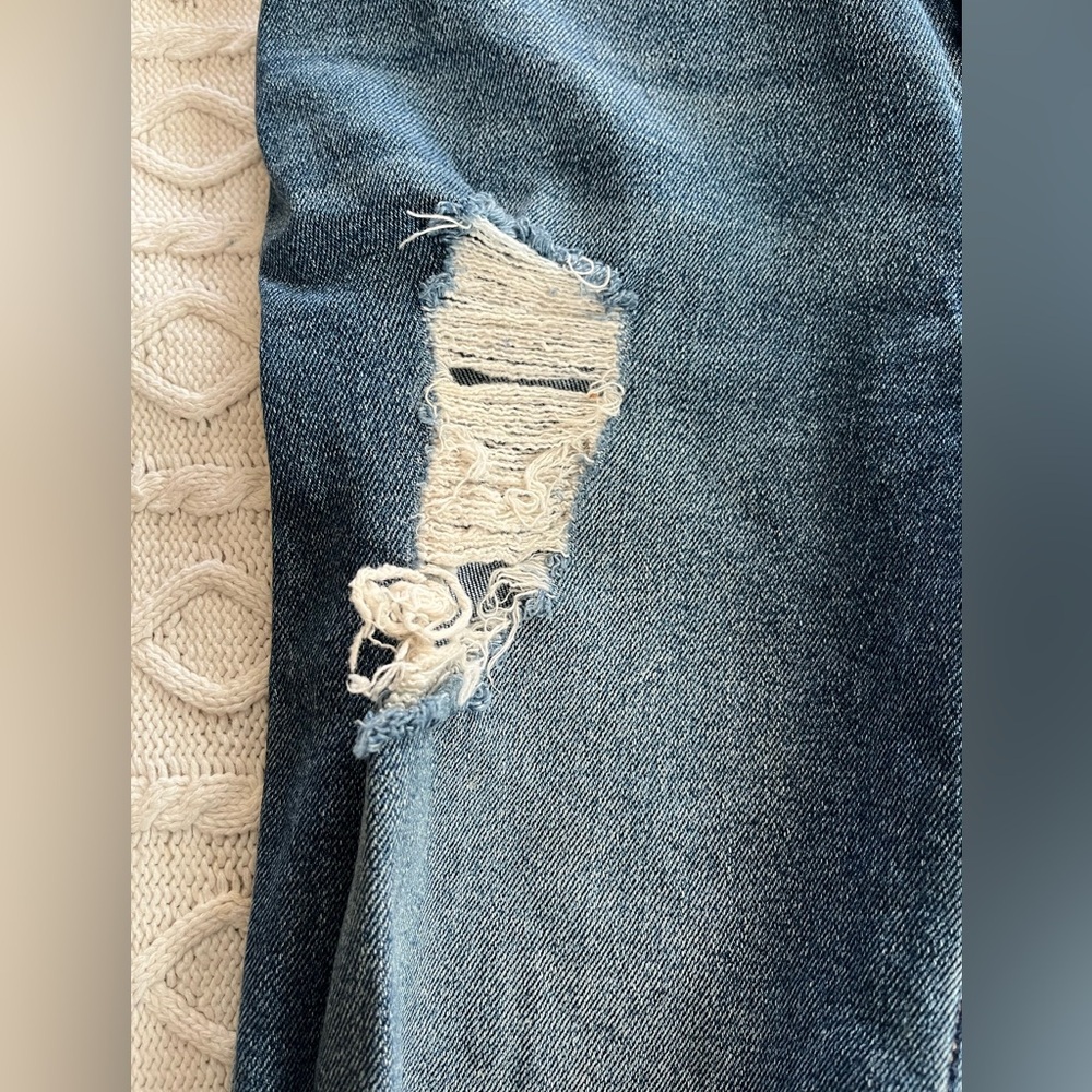 Hollister Vintage Stretch Distressed Curvy High-Rise Dad Jeans Women’s Size 0 - Picture 9 of 14